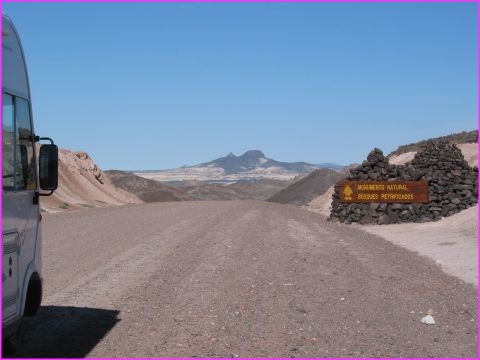 Au bout de la piste, des d�cors � vous couper le souffle : ici au Monumento National y Reserva Natural Bosques Petrificado