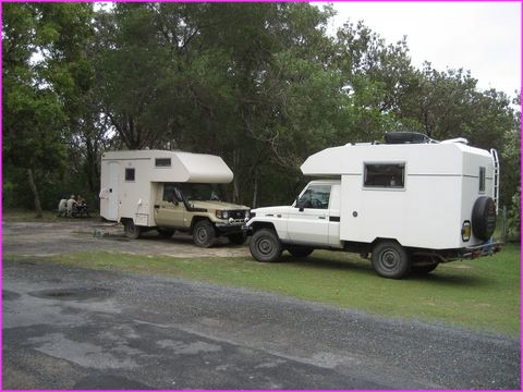 Quand Prosper rencontre un de ses potes Fran�ais (celui de Bernard et Sylvie Frachet)