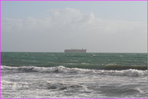 Serait-ce Prosper sur son RoRo qui se pointe � l'horizon le 22 juillet 2007 ?