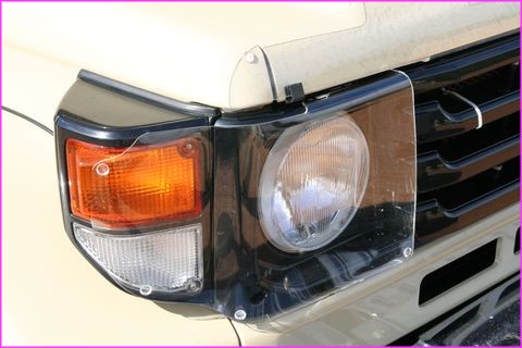 On me pare de nouveaux atours : ici 