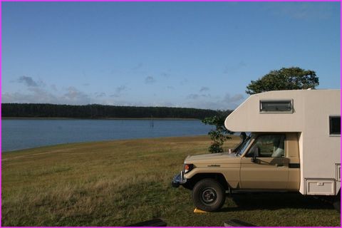 Un autre bivouac pr�s de l'eau : on aime