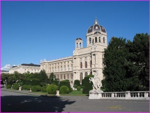 Le mus�e d'histoire naturelle � Vienne et ses jardins