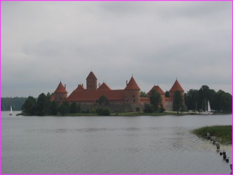 Le tr&eacute;s beau chateau de Trakai (Lituanie)