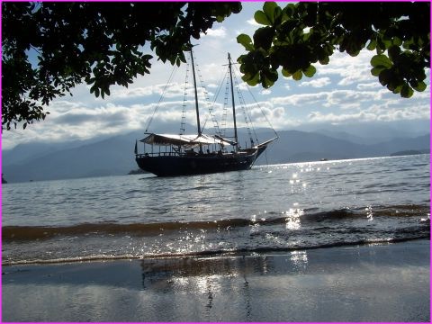 Notre bateau pour visiter les abords de Paraty (cr�dit photo J�rgen)