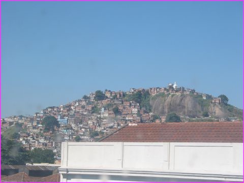 Rio c'est aussi cela ... les favelas ...