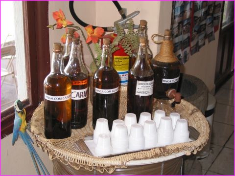 ... et m�me les alcools ... le tout pour 12 reals soit environ 3,5 euros par personne !