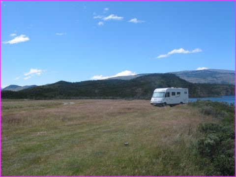Seuls au monde, dans un d�cor de r�ve � Torres del Paine... 
