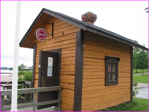 Le plus petit restaurant du monde (c'est eux qui le disent) avec une seule table pour 2 � Iisami