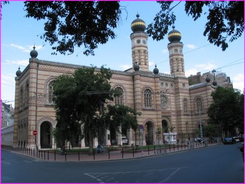 La grande synagogue  Budapest, la plus grande d'Europe