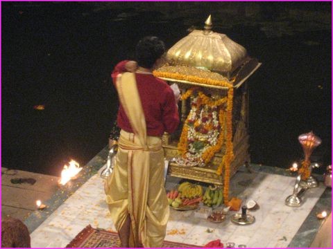 C�r�monie � Varanasi