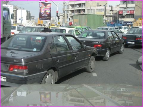 L'Iran pays de la 405 Peugeot : Une voiture sur 4 au moins en est une !