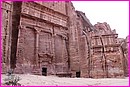 Un des beaux temples de Petra