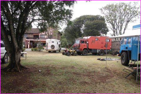 Un camping convivial � Nairobi chez Chris, le sympathique patron du Jungle Junction Camping