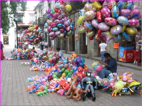 Des ballons, des ballons, encore des ballons ...  � Oaxaca