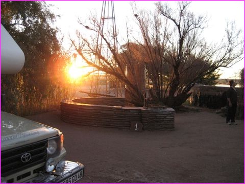 Un premier coucher de soleil pour notre premier bivouac dans une Guest Farm 