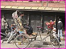 Beau rickshaw dans les rues de Kat !