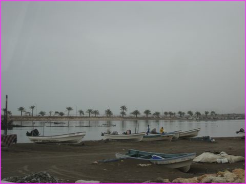 La p�che : une activit� encore souvent artisanale dans tous les villages c�tiers