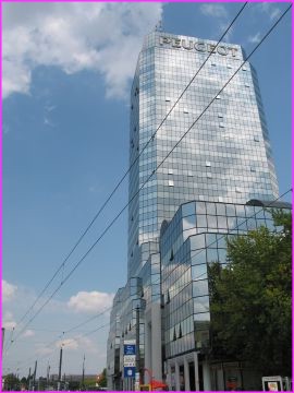 Illustration de la modernit� de la Pologne qui avance .......