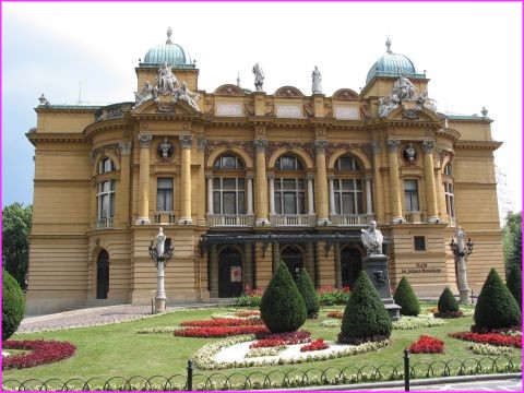 L'op�ra de Cracovie ... avec une certaine ressemblance avec le n�tre � Paris