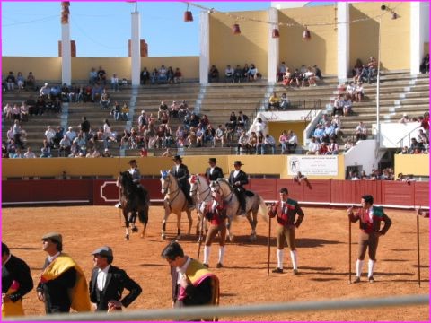 Le paseo de la corrida � Albufeira
