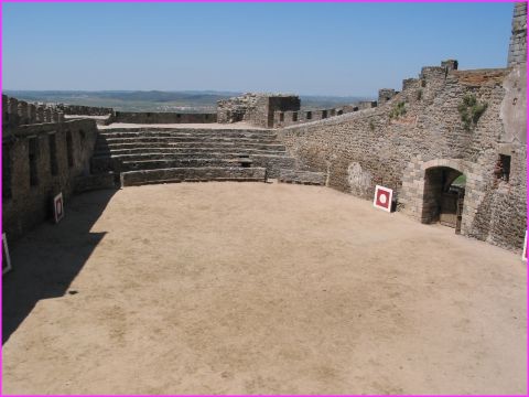 Merveilleux village de Monsaraz