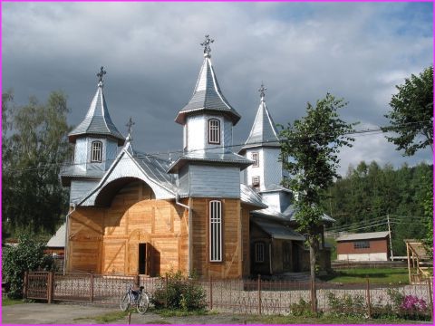 Une �glise comme il y en a (au moins une et des fois plus) dans chaque village de Maramures