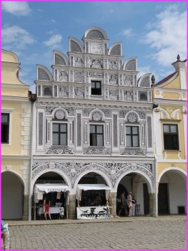 Une fa�ade encore plus originale que les autres � Telch