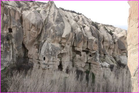 Des habitats creus�s dans la roche ...