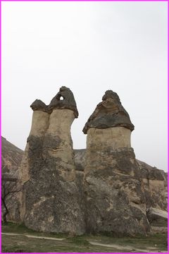 Ca vous fait penser � quoi ? .... aux maisons de schtroumfs bien s�r !