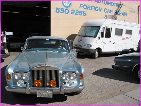 Ma copine Mlle Rolls Royce au garage de Gerd !