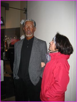 On rencontre beaucoup de vedettes ..... chez la m�re Tussaud