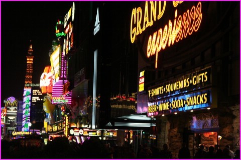 Vous aurez compris, on aime aussi les couleurs de la nuit � LV