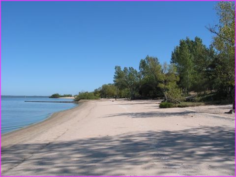 Belle plage de sable fin le long du Rio Uruguay, pour nous tous seuls