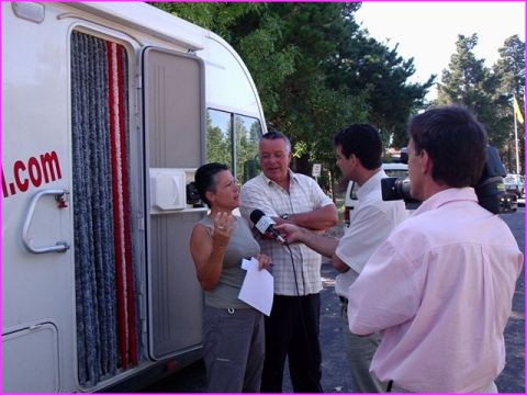 Quand on joue les vedettes, ici interwiev�s par une t�l� Uruguayenne � Las Canas