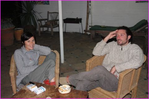 Alex et Am�lie dans leur charmante demeure ...